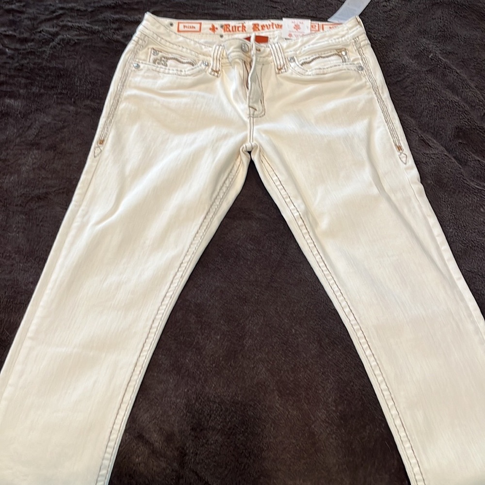 Rock Revival woman’s jeans New with tags off white size 32x32